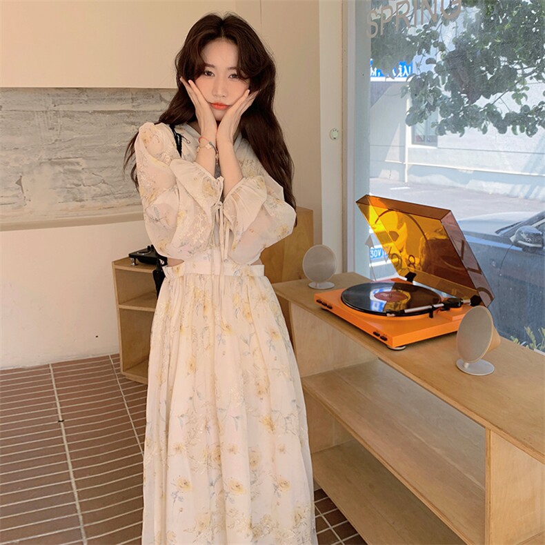 茶歇法式v领碎花连衣裙女2025夏季新款小心机露腰气质显瘦长裙潮,女装连衣裙,浙宝305