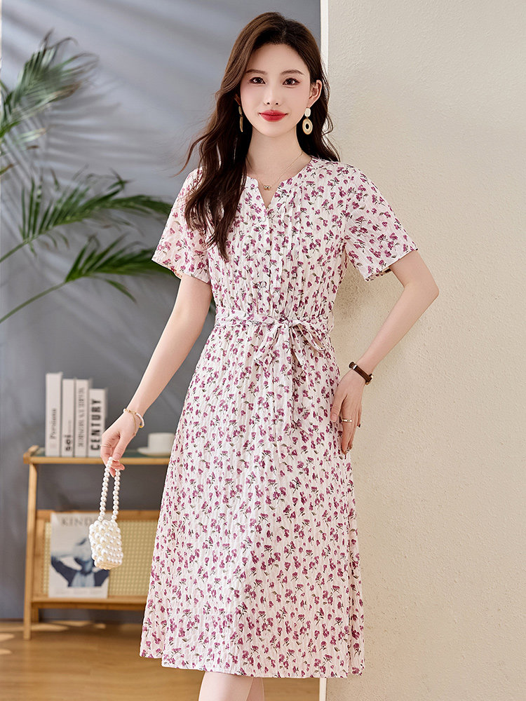 小清新减龄碎花连衣裙女中长款2025夏季新款气质V领独特漂亮裙子,女装连衣裙,魅家