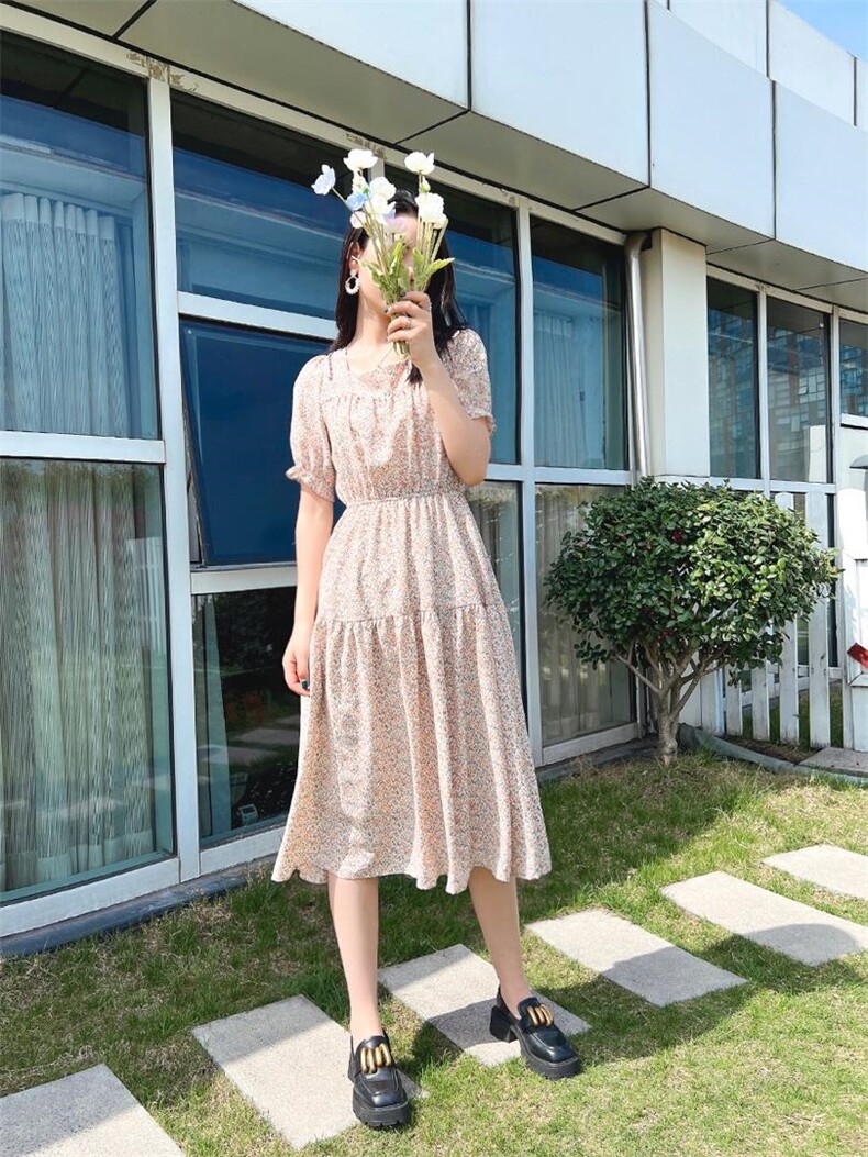 2022夏季新款韩版碎花连衣裙，女装连衣裙，V/A