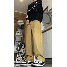 卡其色