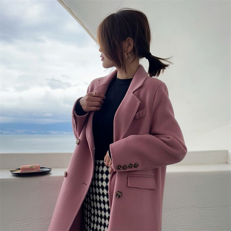 2025年夏季常规中长款长袖一粒扣纯色西装时尚百搭大衣简约大方，女装双面呢大衣，蒙绒特