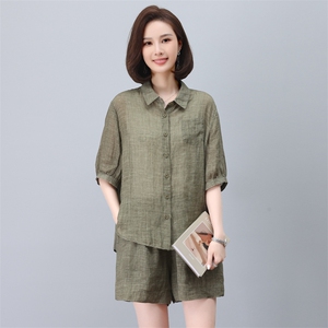 夏季妈妈棉麻苎麻短裤短袖套装女衬衫微胖时尚洋气休闲夏装两件套图片