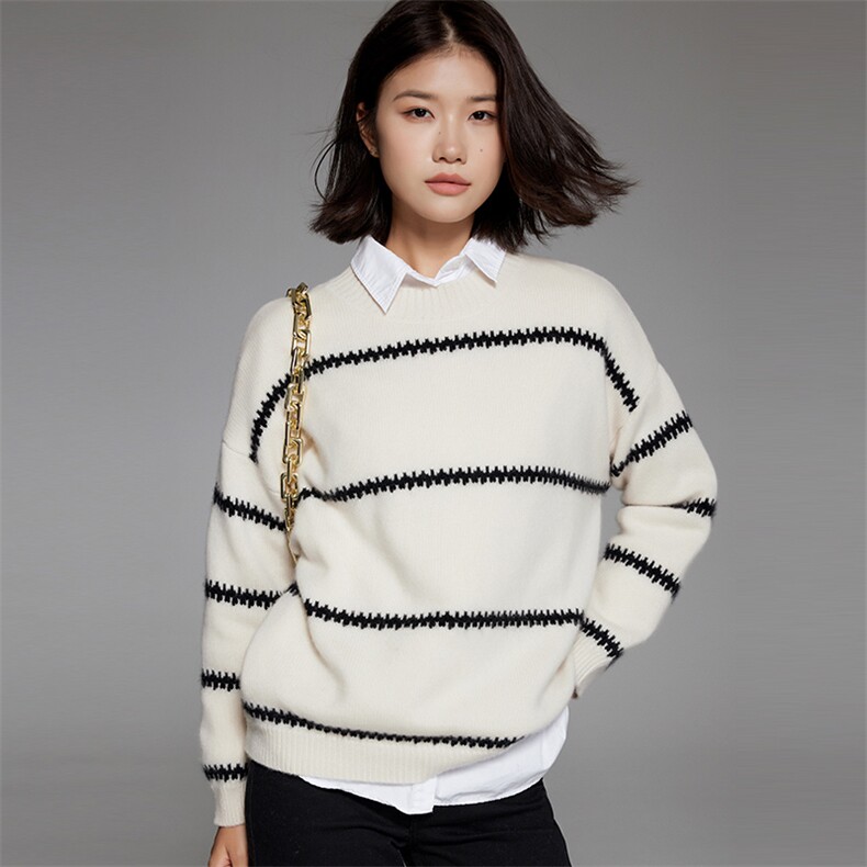 秋季新款时尚简约百搭显瘦半高领条纹拼接35%羊绒衫,女装羊绒衫,隆秋羊绒