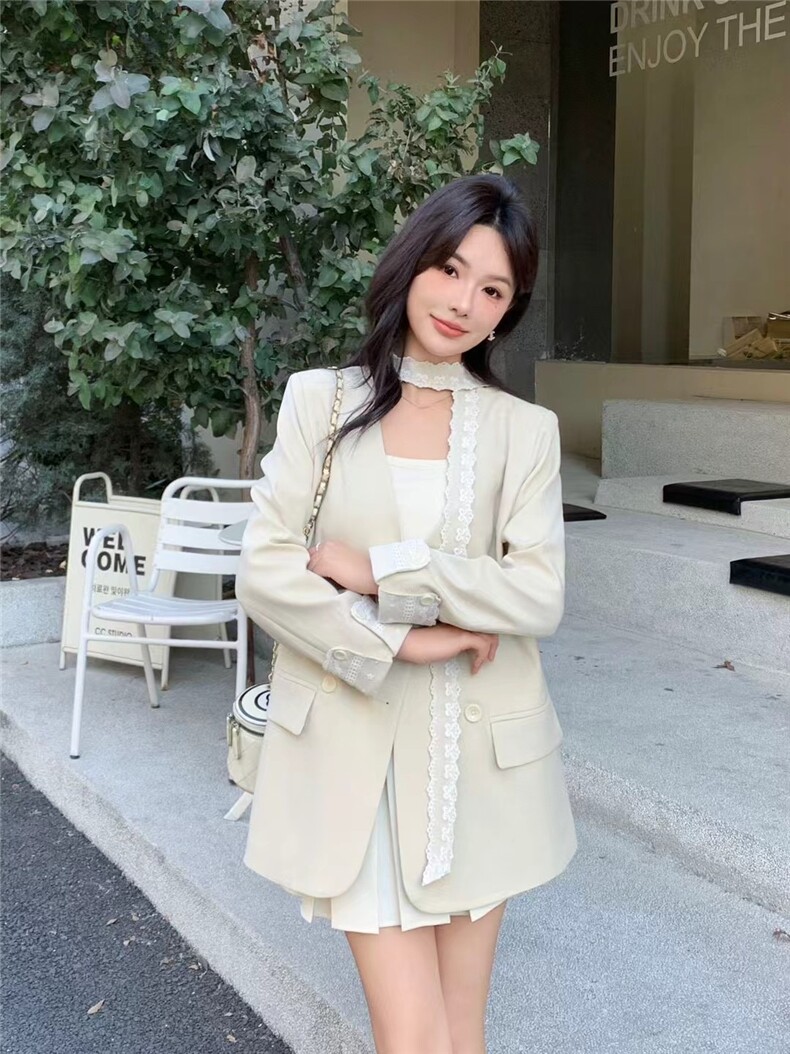 2025简约时尚蕾丝飘带亮钻西服,女装短外套,雪兔电商全品类