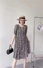 韩版碎花连衣裙，女装连衣裙，依多坊