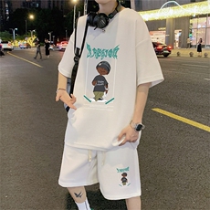 白色