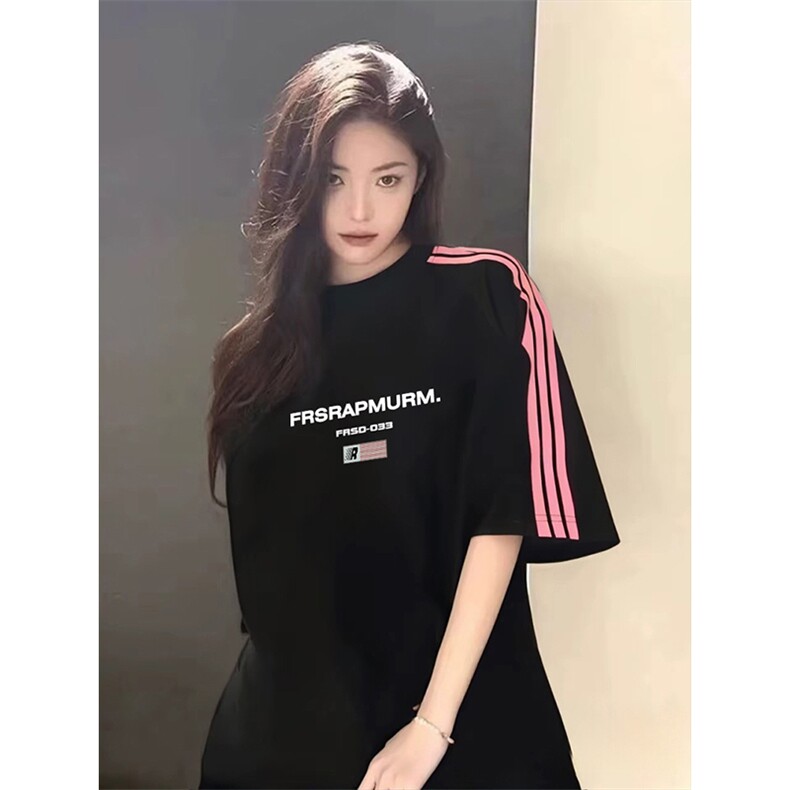 抖音得物品质二开240克宽松纯棉美式潮牌印花三条杠中性风短袖T恤图片