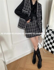 秋季新款，小香马甲套装图片