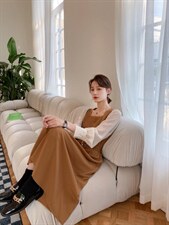 秋款时尚潮流连衣裙，女装连衣裙，荷塘月色