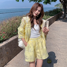 超薄防晒服蕾丝压花连帽外套女2025夏新款防紫外线透气短裤两件套，女装套装/套裙，2C085