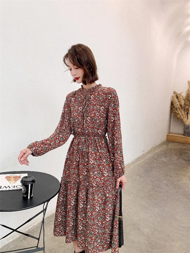 秋冬新款小碎花韩版时尚宽松连衣裙，女装连衣裙，荷塘月色