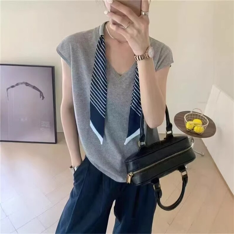 夏季新款简约时尚百搭女士丝巾V领短袖,女装T恤,恒旺羊绒