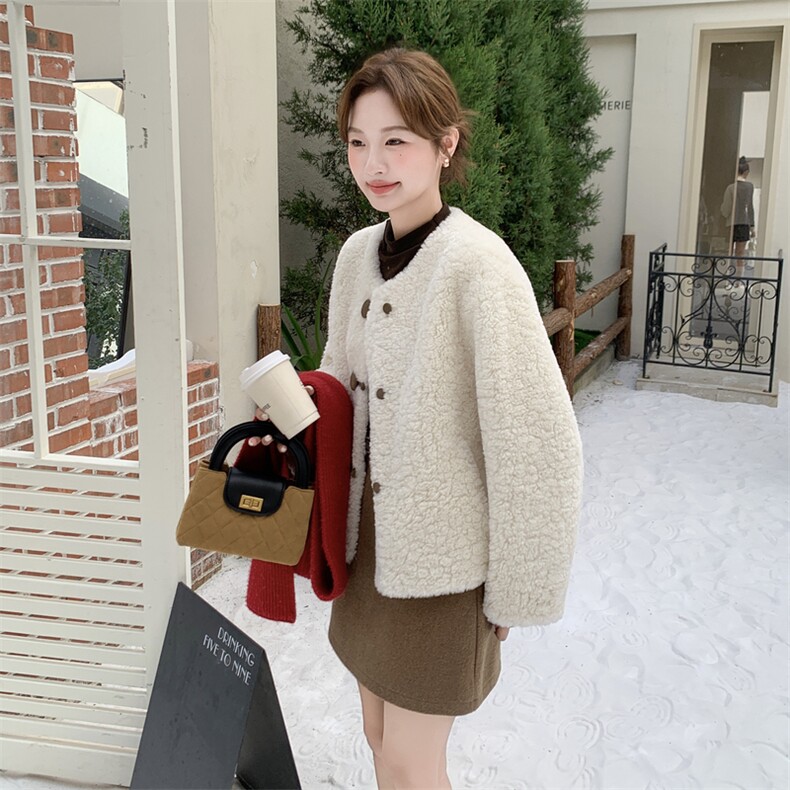 杏色短款小香风羊羔毛外套女2025冬新款小个子保暖加厚毛茸茸上衣,女装短外套,浙宝210（原浙宝191）