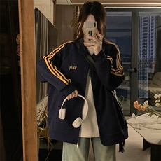 藏青色