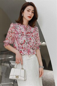 十足女人味,其它,里亚尔