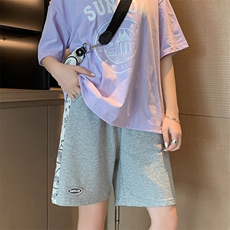 浅灰色
