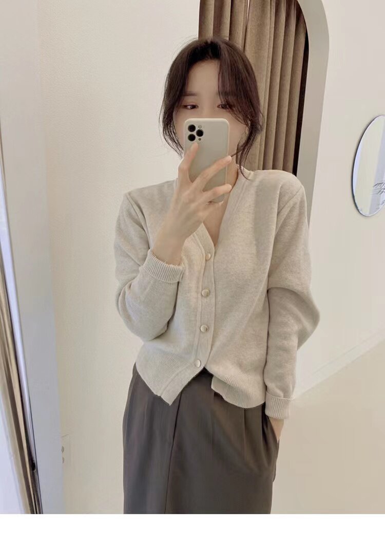 v领短款针织开衫女羊毛慵懒风设计感羊绒毛衣外套内搭打底衫上衣,针织衫/毛衣,雪真羊绒