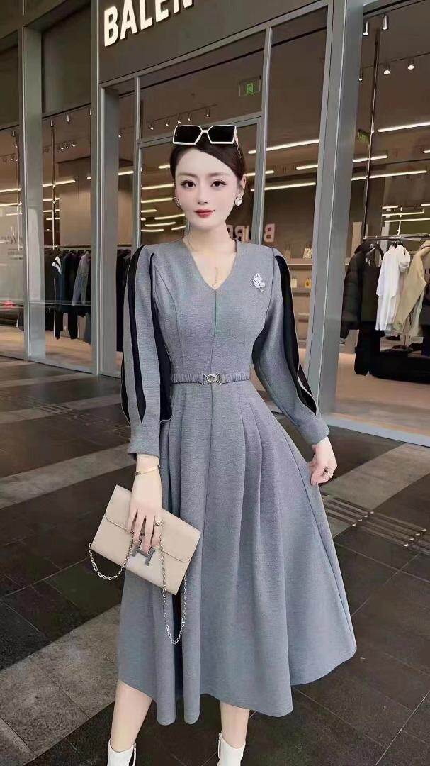 时装收腰显瘦款连衣裙，两色、四个尺码，女装连衣裙，依柏璐(1F)