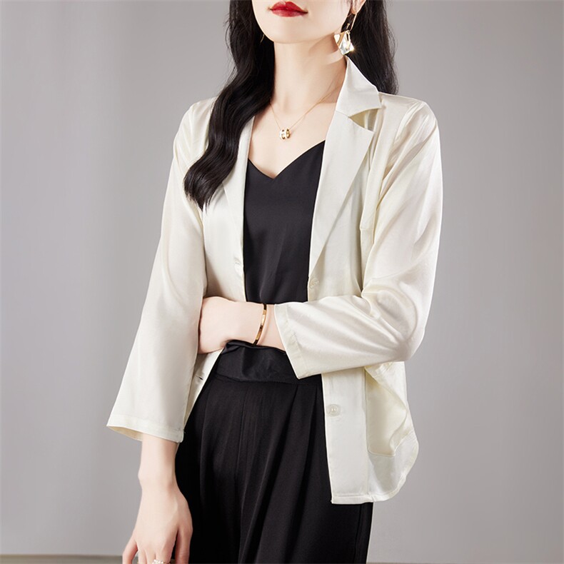 西装外套女春秋2025春装新款女装高级感小个子休闲西服,女装短外套,亿美羊绒