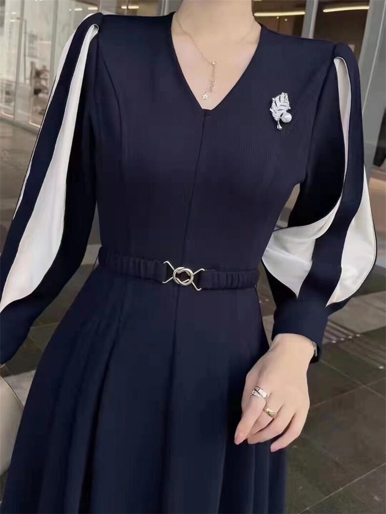 时装收腰显瘦款连衣裙，两色、四个尺码，女装连衣裙，依柏璐(1F)