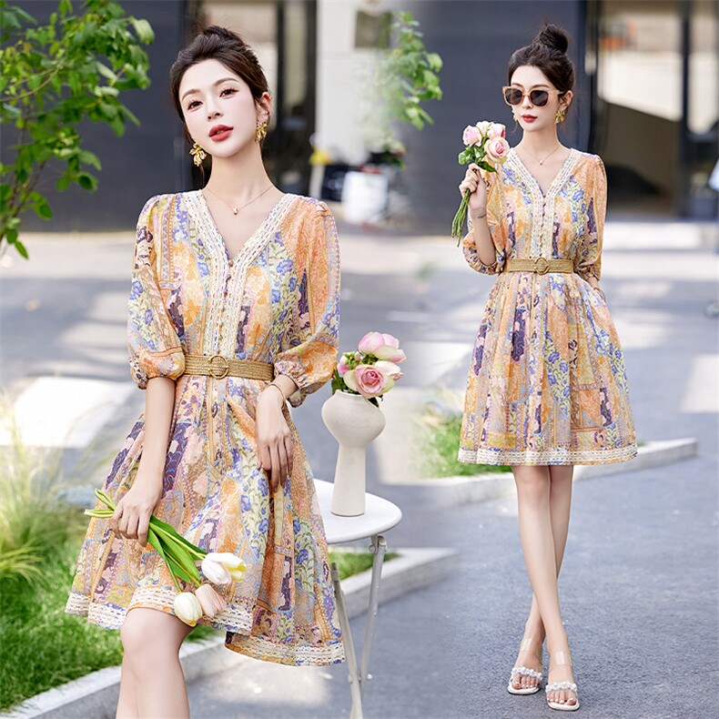 欧货2025夏季新款时尚洋气V领系绳收腰显瘦印花中长款连衣裙女潮，女装连衣裙，关键词