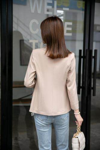 【新款现货】秋季亮丝条纹米色气质小西装，女装西装，水锦红