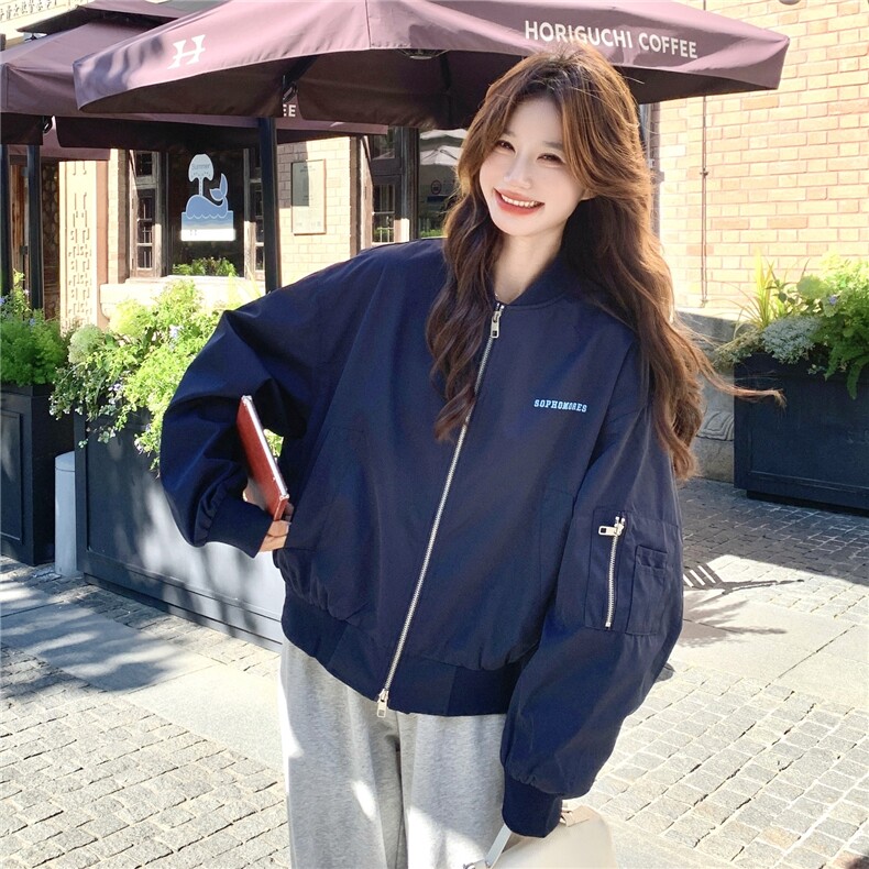 藏青色韩系格子拼接短外套女秋季2025年新款小个子休闲风立领夹克，女装短外套，维壹