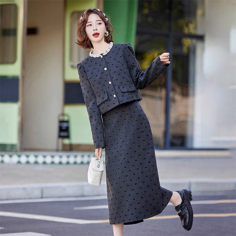 2025春季法式小香风气质手工钉珠撞色蝴蝶花纹套裙时尚套装两件套，女装套装/套裙，苗苗