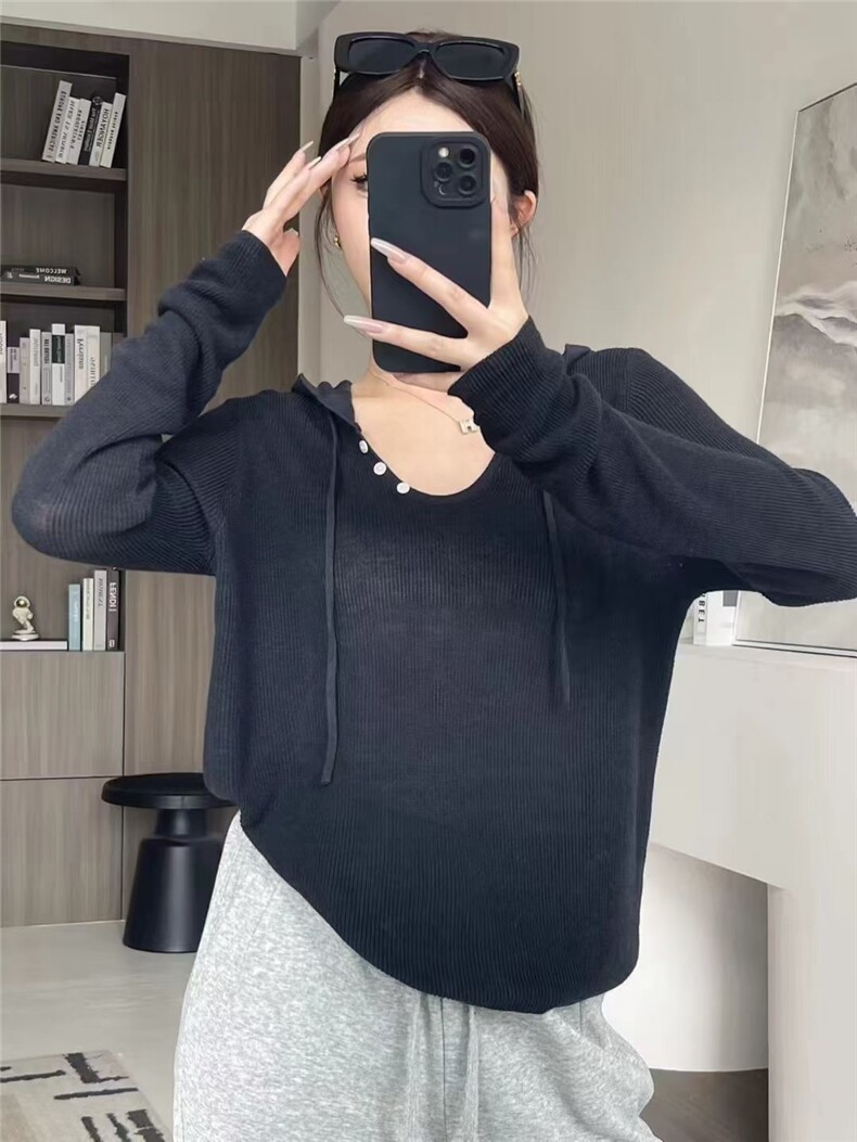 时尚显瘦羊毛小V领连帽衫百搭高级感针织毛衣,女装羊毛衫,圣旺供货