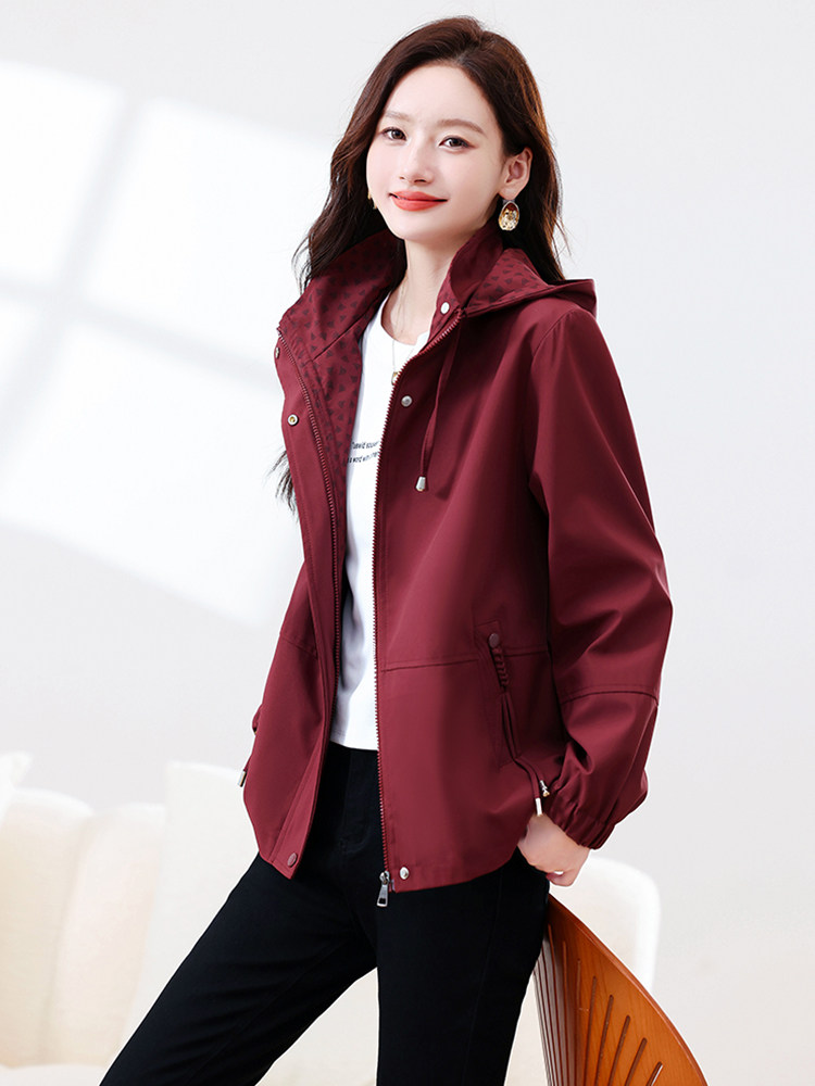 巨好看轻熟早秋外套女2025新款独特漂亮连帽风衣短款显瘦减龄上衣,女装短外套,浙宝281