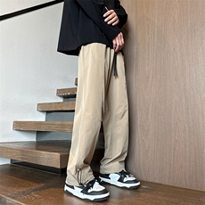 卡其色