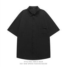 黑色