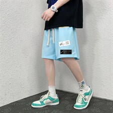 浅蓝色