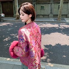 水衣源2700A新中式提花圆领短款羽绒外套女配袖口狐狸毛条，女装羽绒服，水衣源