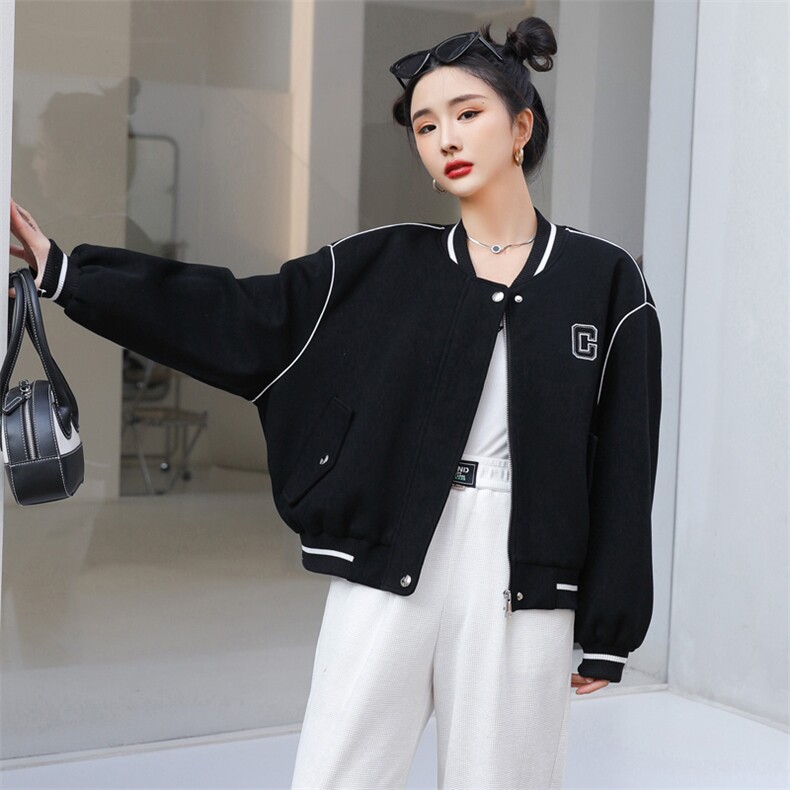 2025年春秋季新款简洁大方时尚设计感拼接网红小香风百搭外套女,女装短外套,天丽