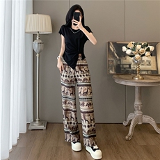 盐系穿搭休闲时尚套装女夏新款圆领开叉不规则短袖棕色长裤两件套，女装套装/套裙，江南