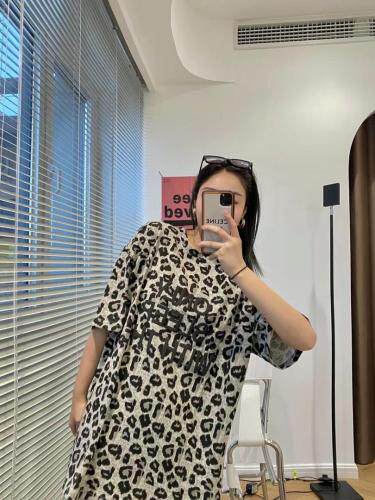 豹纹Ｔ桖，女装，HEY.KK