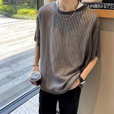 灰色