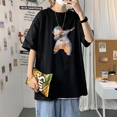 黑色