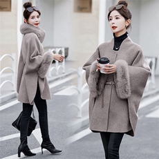 双面羊毛大衣2023秋冬新款时尚气质高级感斗篷狐狸毛领羊毛呢外套，女装双面呢大衣，媚琳依坊