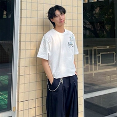 白色