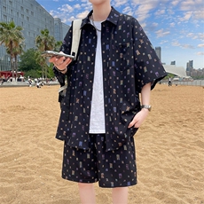 黑色