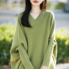 2025百搭时尚v领宽松蝙蝠袖羊毛衫，女装羊毛衫，蒙特羊绒