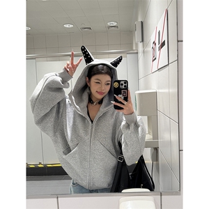 抖音得物高品质 26春装美式高街铆钉杜宾犬耳朵开衫卫衣外套W125图片