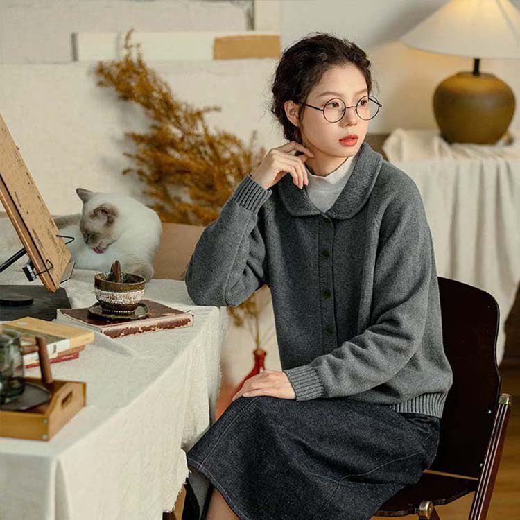 女士羊毛衫羊毛纯色翻折领简约时尚图片