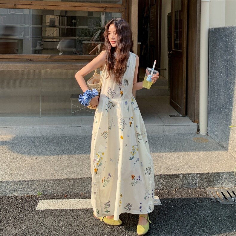碎花无袖连衣裙女2025夏季新款法式绝美温柔风气质遮肉显瘦背心裙,女装连衣裙,2C206