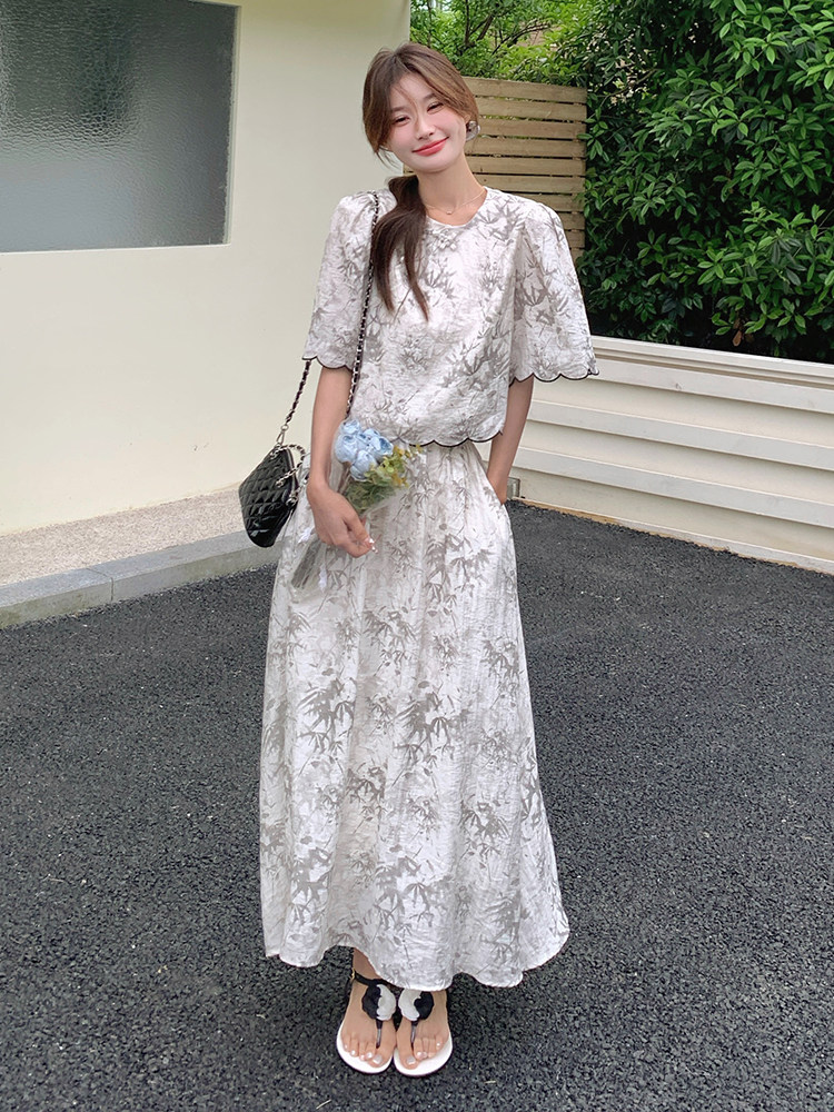 新中式灰白色水墨印花连衣裙女夏2025超火好看高级气质长裙两件套,女装套装/套裙,诺蝶