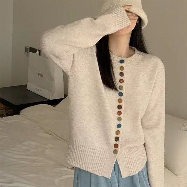 韩系简约彩色纽扣针织开衫女2025秋冬新款宽松短款高级感毛衣上衣,针织衫/毛衣,萱芳婷羊绒