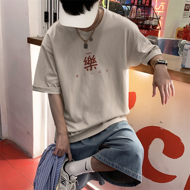 卡其色