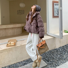 现货小个子连帽短款羽绒服女冬季新款白鸭绒洋气保暖外套面包服，女装羽绒服，网红馆